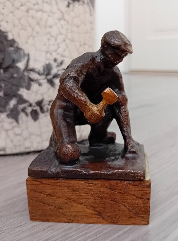 Antoinette Ruiter bronzen beeldje stratenmaker, Verzenden