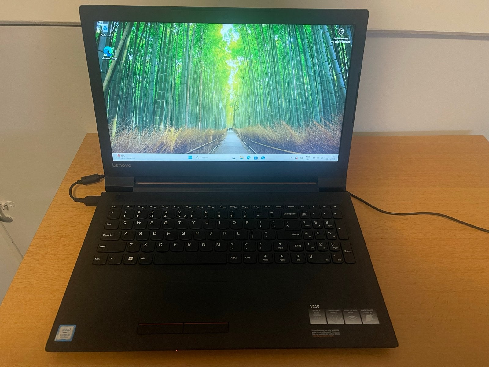 Lenovo V110 Laptop - i5 7th gen, windows 10, 8gb ram, 256gb, Gebruikt, Met videokaart, 2 tot 3 Ghz, 8 GB