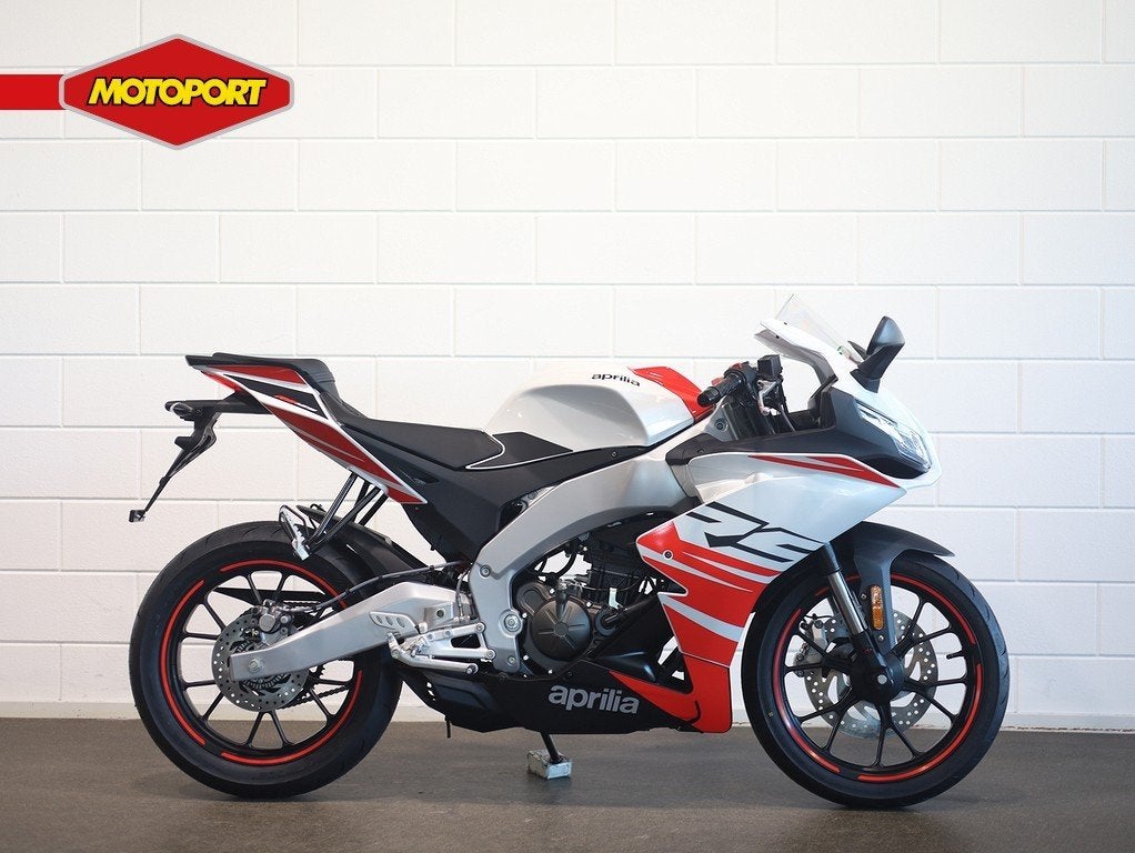 Aprilia RS 125 (bj 2026), Verkoop@piaggio.nl, Piaggio & C .s.p.a., Viale Rinaldo Piaggio 25
56025  Pontedera, IT, Bedrijf