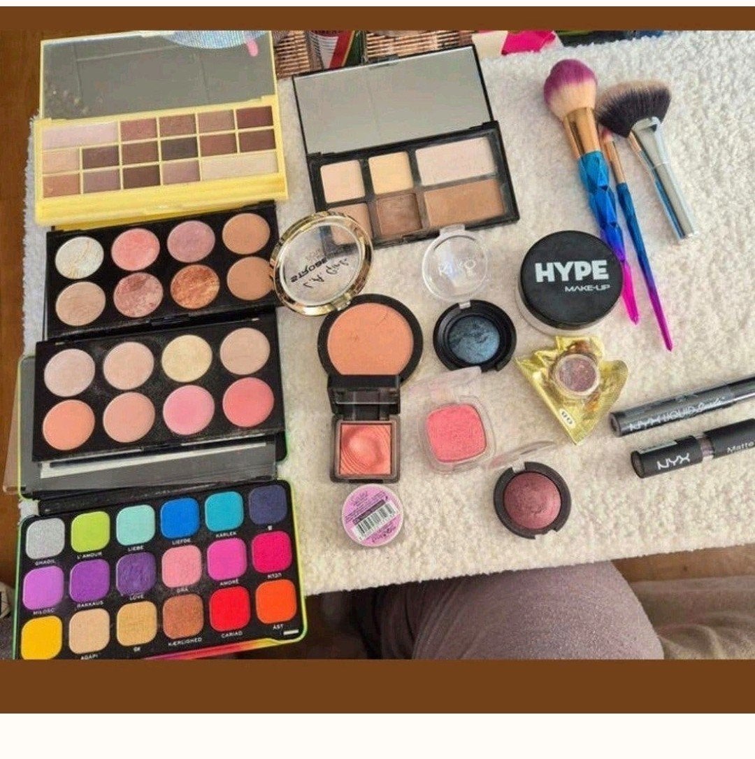 Makeup bundel 3, diverse merken! Makeup, kleding, Ophalen of Verzenden, Overige kleuren, Gehele gezicht