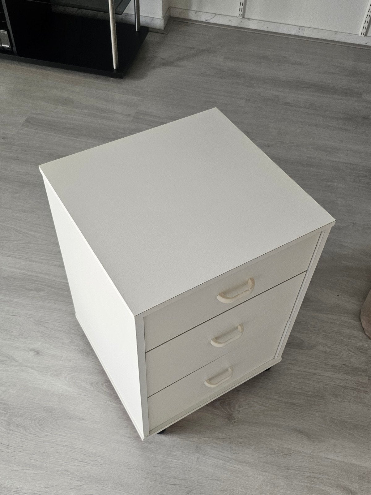 Wit ladeblok op wielen - perfect voor kantoor of thuis, Ophalen