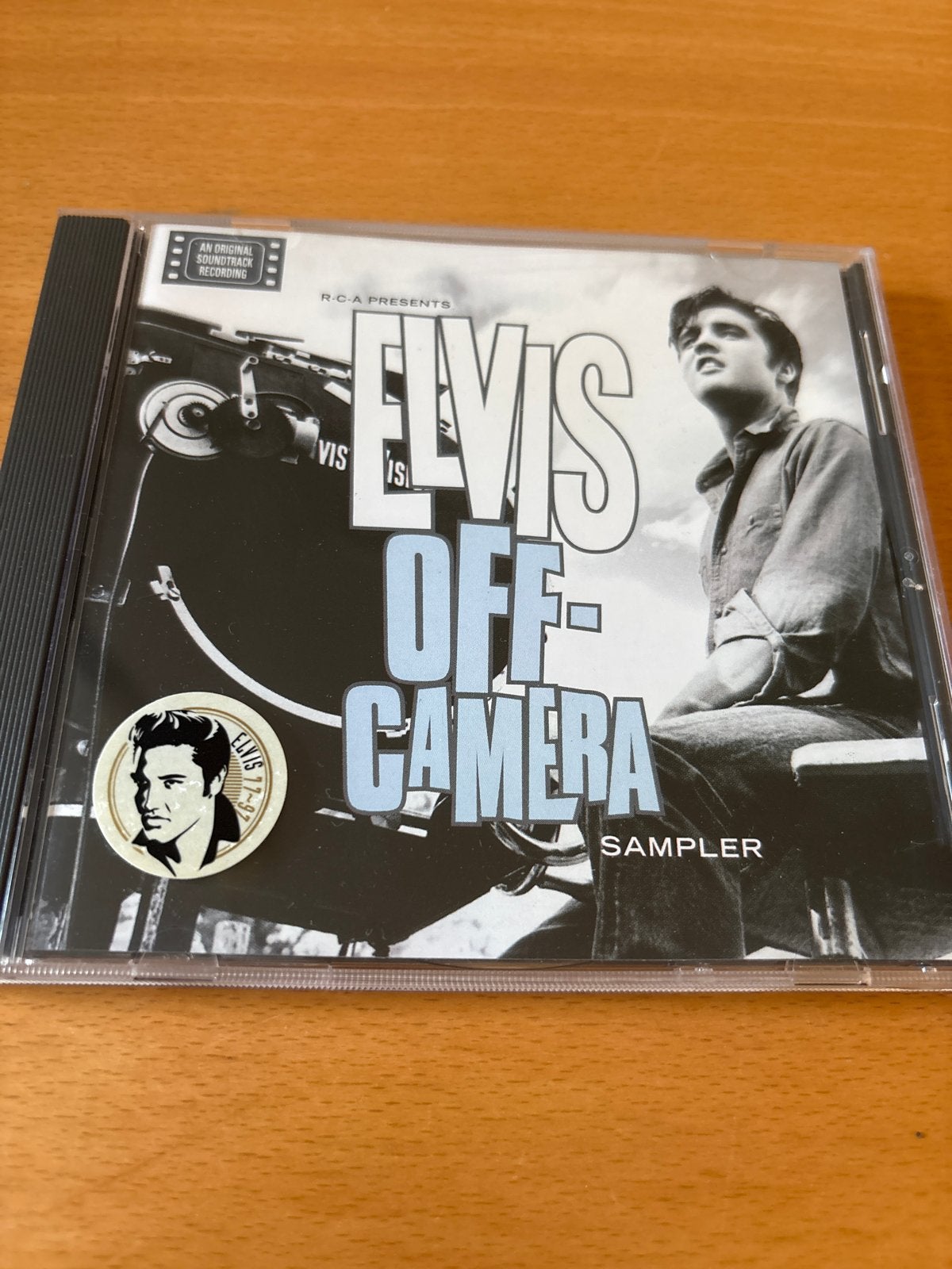 Elvis Off-Camera 10 track Sampler CD - Zeldzame Promo, Gebruikt, Pop, Ophalen of Verzenden, Promo