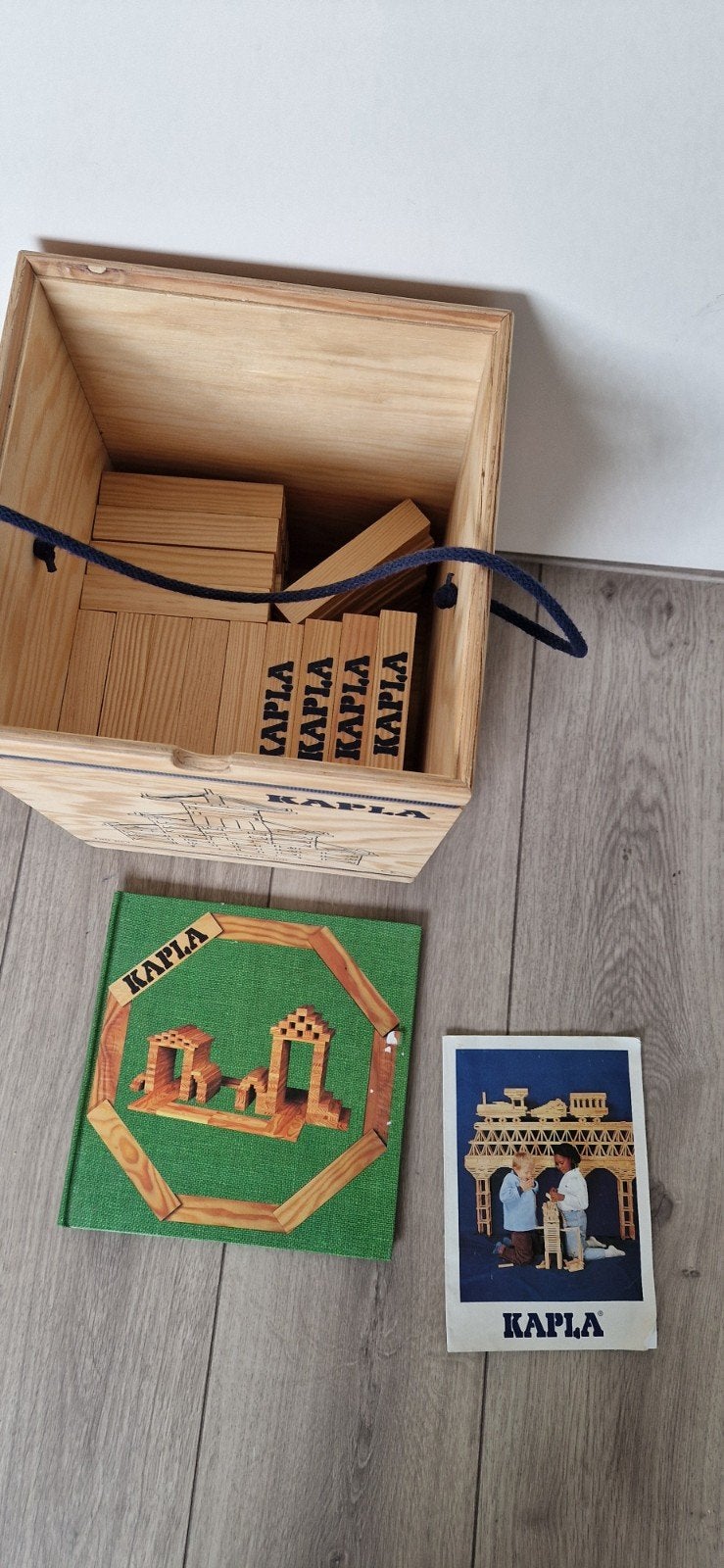 Kapla bouwblokken in houten kist - 280 stuks, Kinderen en Baby's, Speelgoed | Bouwstenen, Gebruikt, Ophalen of Verzenden