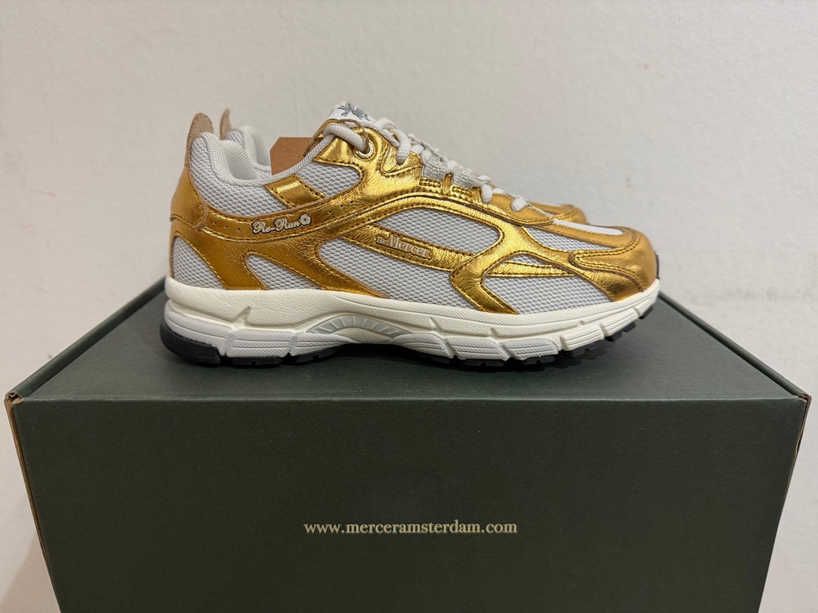 Te koop nieuwe Mercer Re Run Pineapple 2.0 Gold, Postlaan 3, Mercer, Nieuw, Ophalen of Verzenden