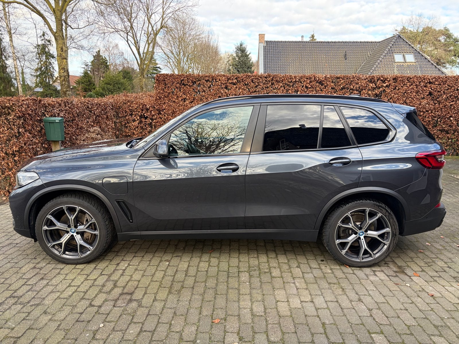 BMW X5 xDrive45e 2020 • Panoramadak • HUD • 21” M‑Sport, Auto's, BMW, Particulier, X5, 360° camera, 4x4, Achteruitrijcamera, Adaptieve lichten