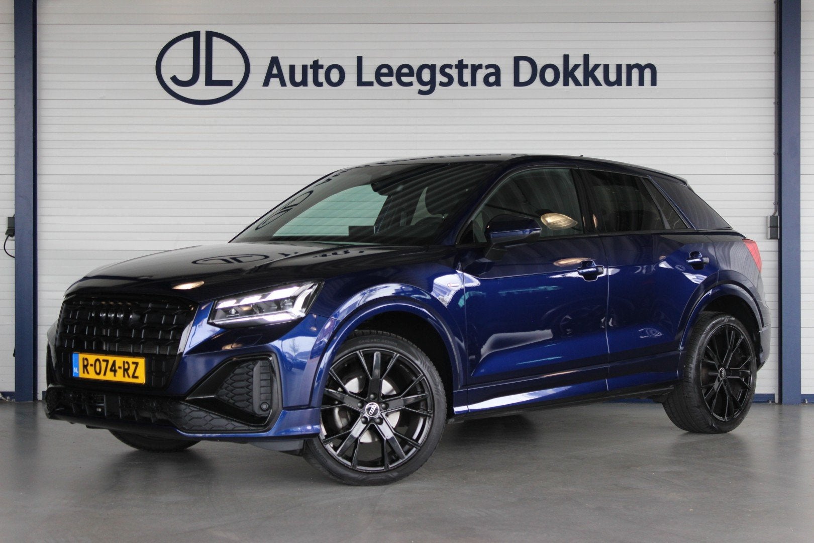 Audi Q2 35 TFSI S-Line Edition Facelift | Black Optic | Came, 4 cilinders, 150 pk, Blauw, Leder en Stof