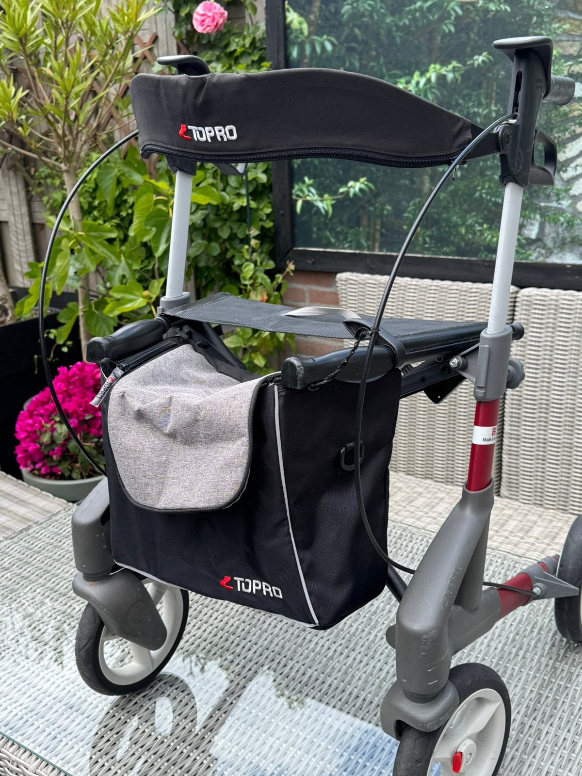 Zeer lichtgewicht topro troja 5 G rollator zeer goede staat!, Diversen, Rollators, Zo goed als nieuw, Lichtgewicht, Ophalen of Verzenden