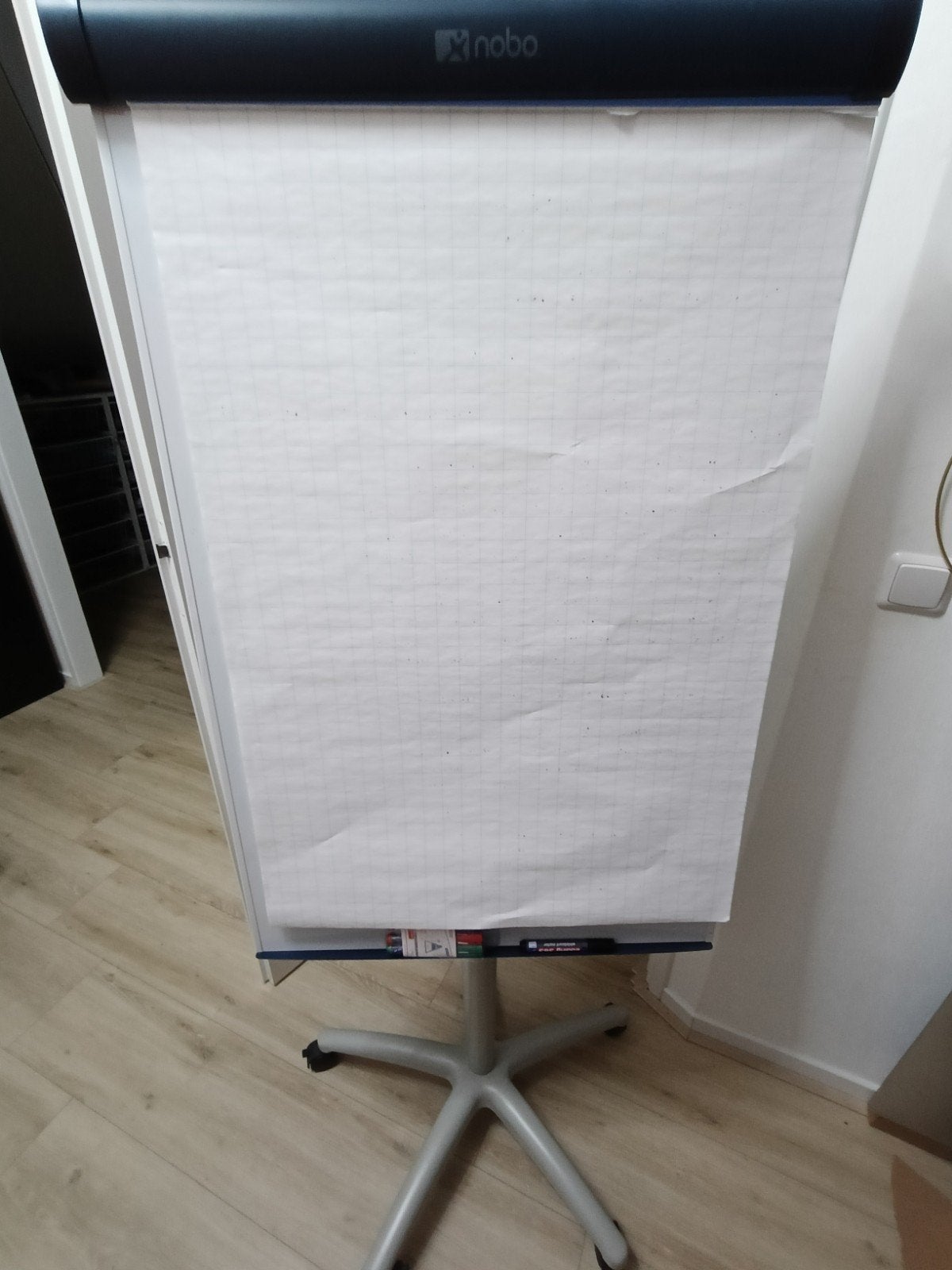 whiteboard / presenter op wielen, Ophalen, Zo goed als nieuw, Overige typen