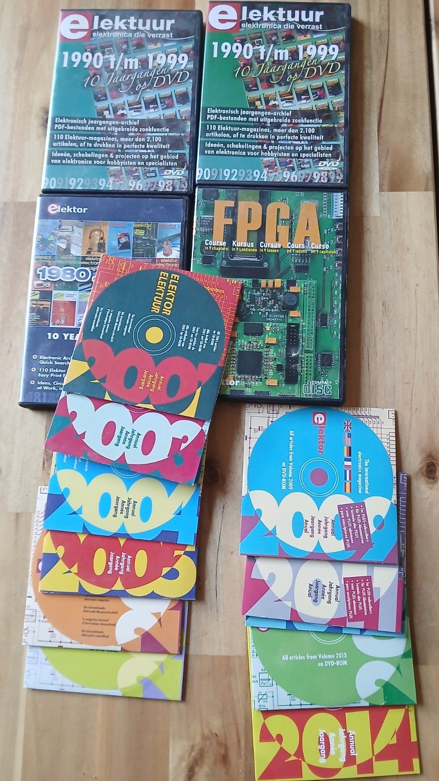 Elektor Jaargangen DVD's en FPGA Course, Boeken, Techniek, Gelezen, Elektrotechniek, Ophalen of Verzenden