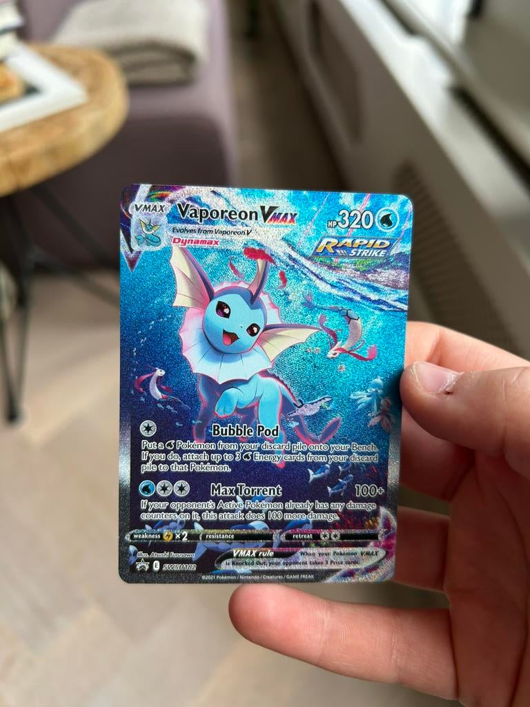 Vaporeon Vmax full art promo swsh182, Ophalen of Verzenden, Zo goed als nieuw, Losse kaart