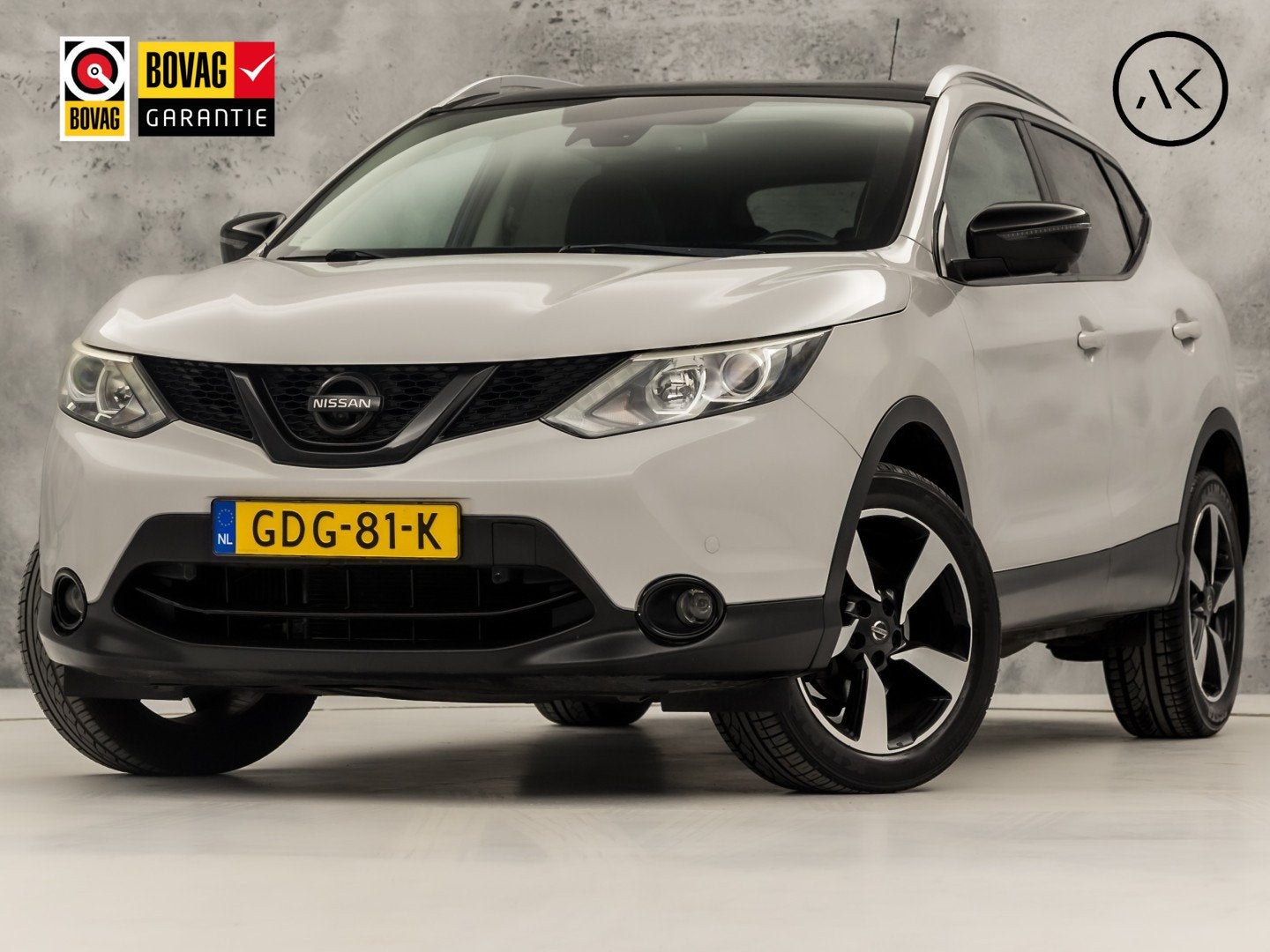 Nissan QASHQAI 1.2 Sport (PANORAMADAK, NAVIGATIE, 360 CAMERA, Auto's, Voorwielaandrijving, 12 maanden, Stof, Gebruikt