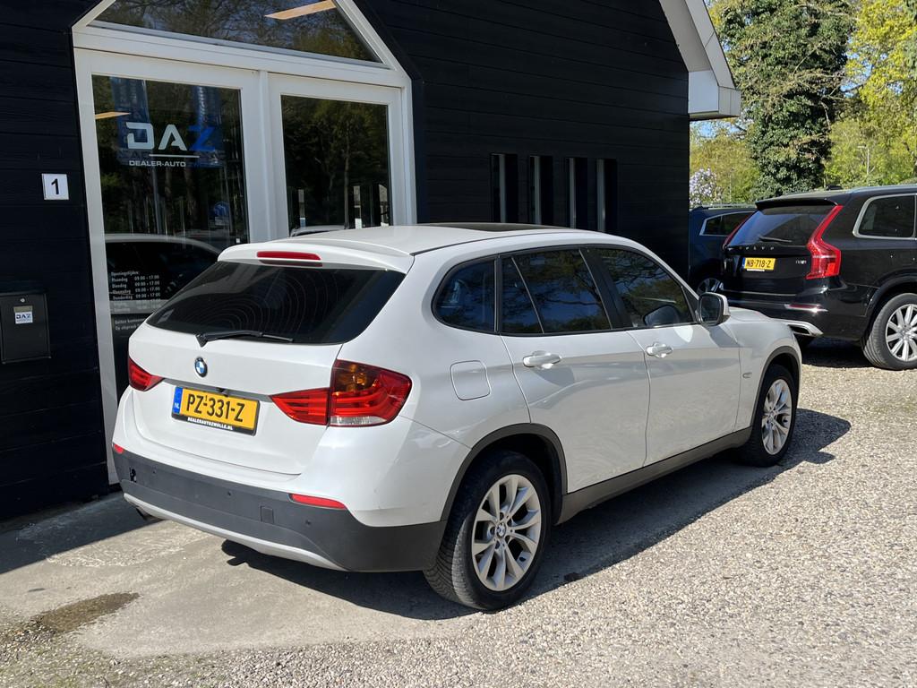BMW X1 sDrive18i Ecc/Audio/Navi/Pano (bj 2011), Auto's, BMW, X1, Euro 5, 4 cilinders, 150 pk