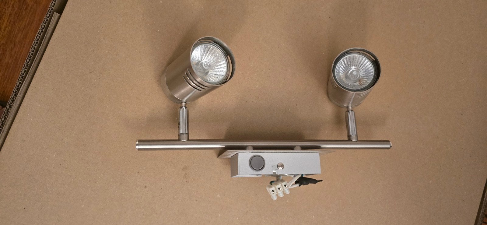 Moderne dubbele spotlamp, geborsteld metaal, Halogeen, Geschikt voor plafondmontage, GU10, Overige merken