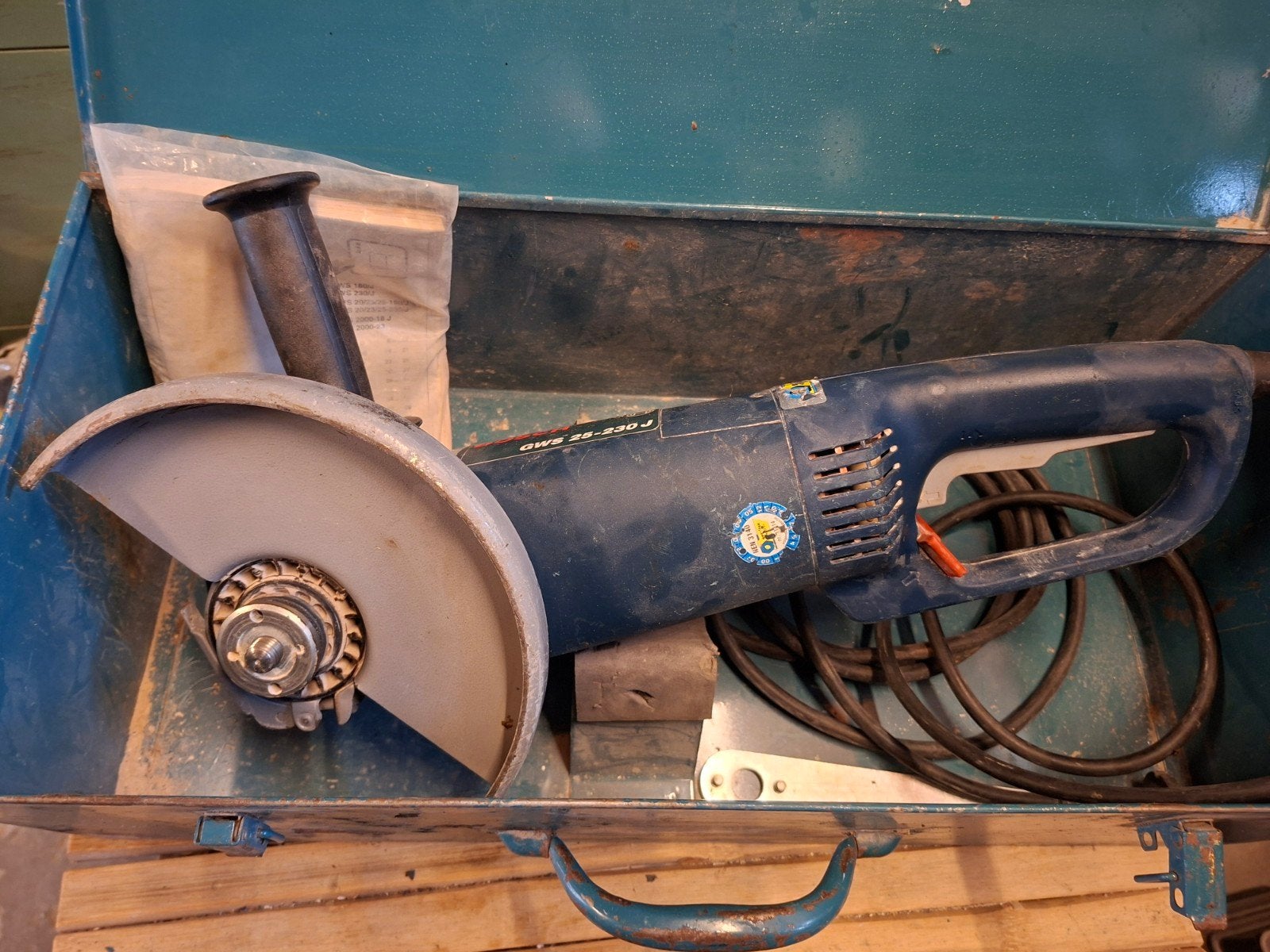 Grote Bosch Haakse Slijptol GWS 25-230 J, Ophalen of Verzenden, Gebruikt, 1000 watt of meer, Haakse handslijpmachine
