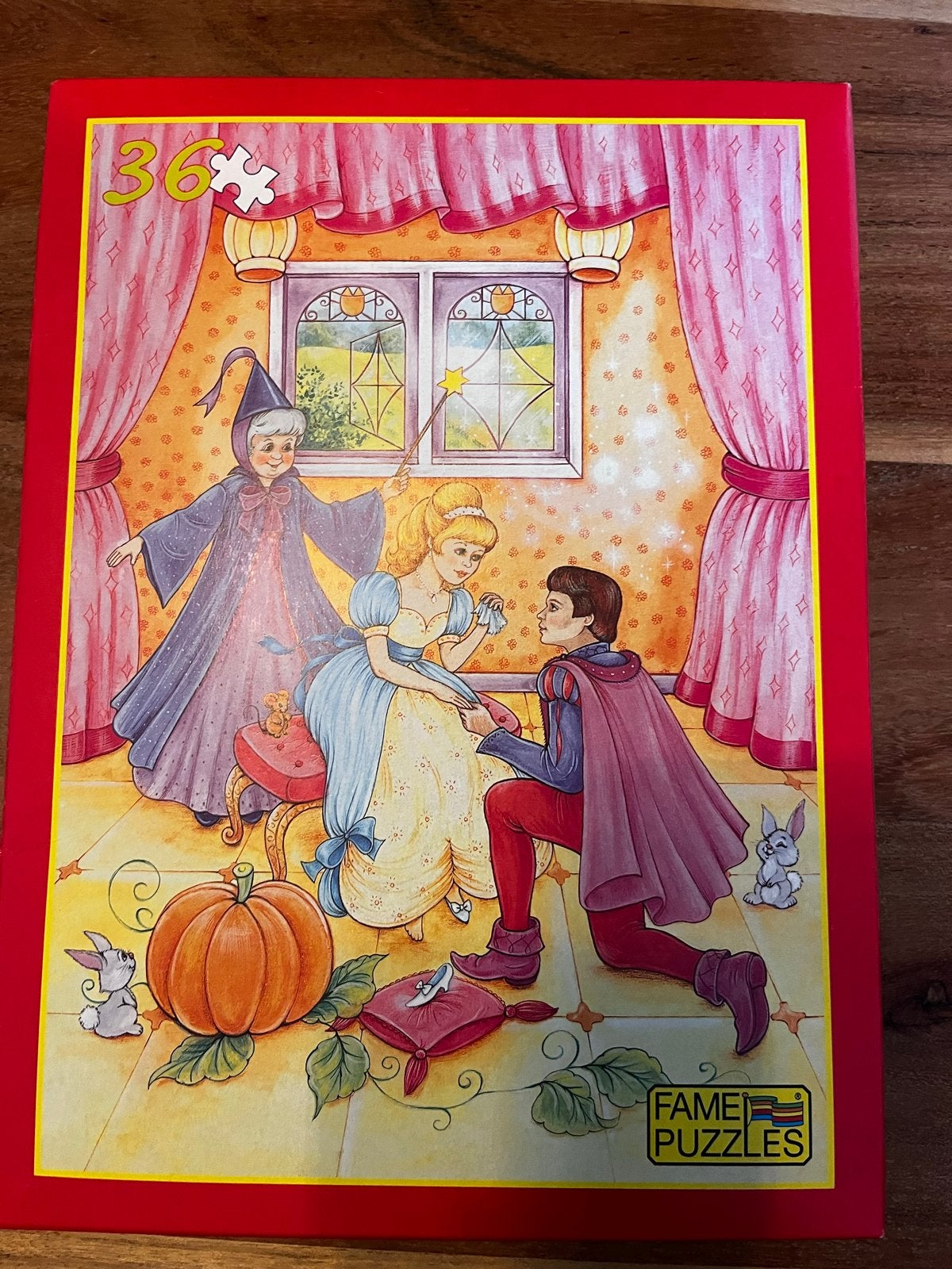 Fame Puzzles Assepoester Legpuzzel 36 stukjes, Ophalen of Verzenden, Minder dan 500 stukjes, Zo goed als nieuw, Legpuzzel