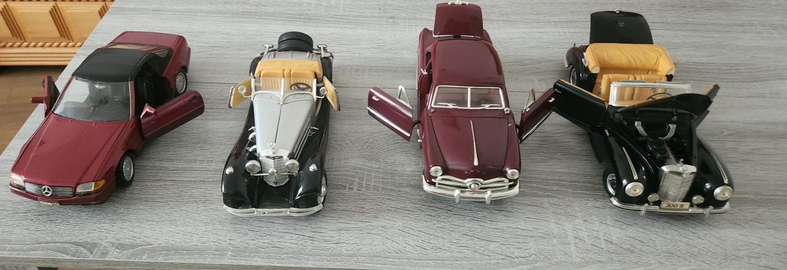 modelauto's (diverse merken:onder andere:)mercedes, Hobby en Vrije tijd, Ophalen, Gebruikt, Auto, Universal Hobbies