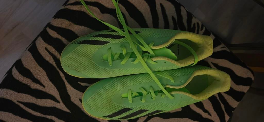 Adidas zaalvoetbal schoenen maat 45 1/3, Ophalen of Verzenden