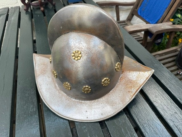 metalen helm, Spaanse veroveraars, replika, Verzamelen, Militaria | Algemeen, Ophalen of Verzenden, Landmacht, Overige gebieden