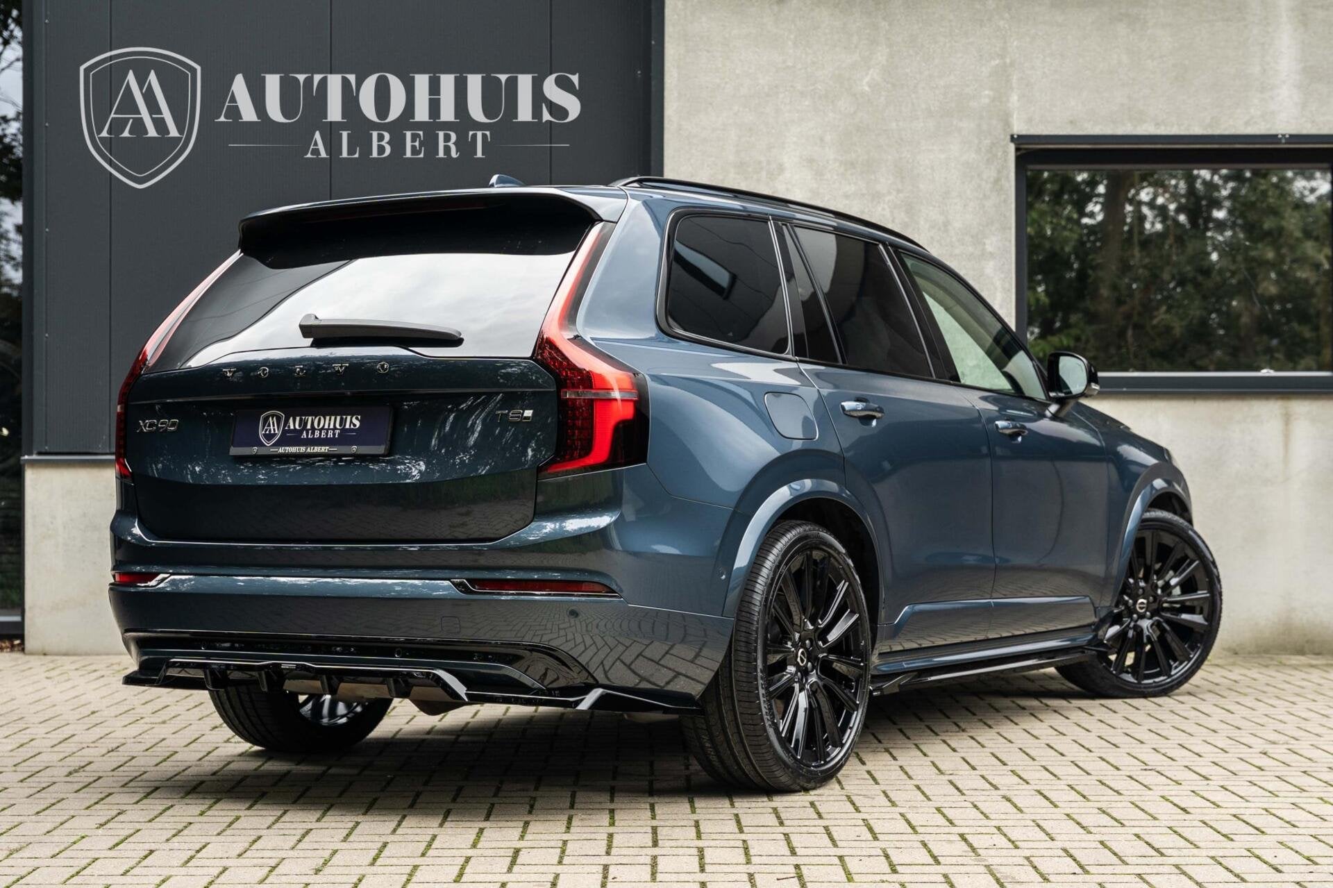 Volvo XC90 T8 Ultra Dark Maxton B&W Trekha Lucht Massage 22', Gebruikt, Zwart, 4 cilinders, 1969 cc