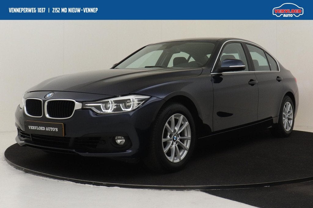 BMW 3-SERIE 318I AUT. ADVANTAGE -CRUISE|PDC|NAVI|SPORTSTUUR|, Auto's, BMW, Bedrijf, Te koop, 3-Serie, ABS, Airbags, Airconditioning
