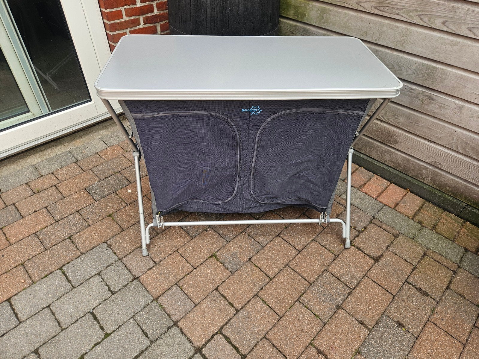 Campingkast met tafelblad - Ideaal voor kamperen, Ophalen of Verzenden, Gebruikt, Campingkast