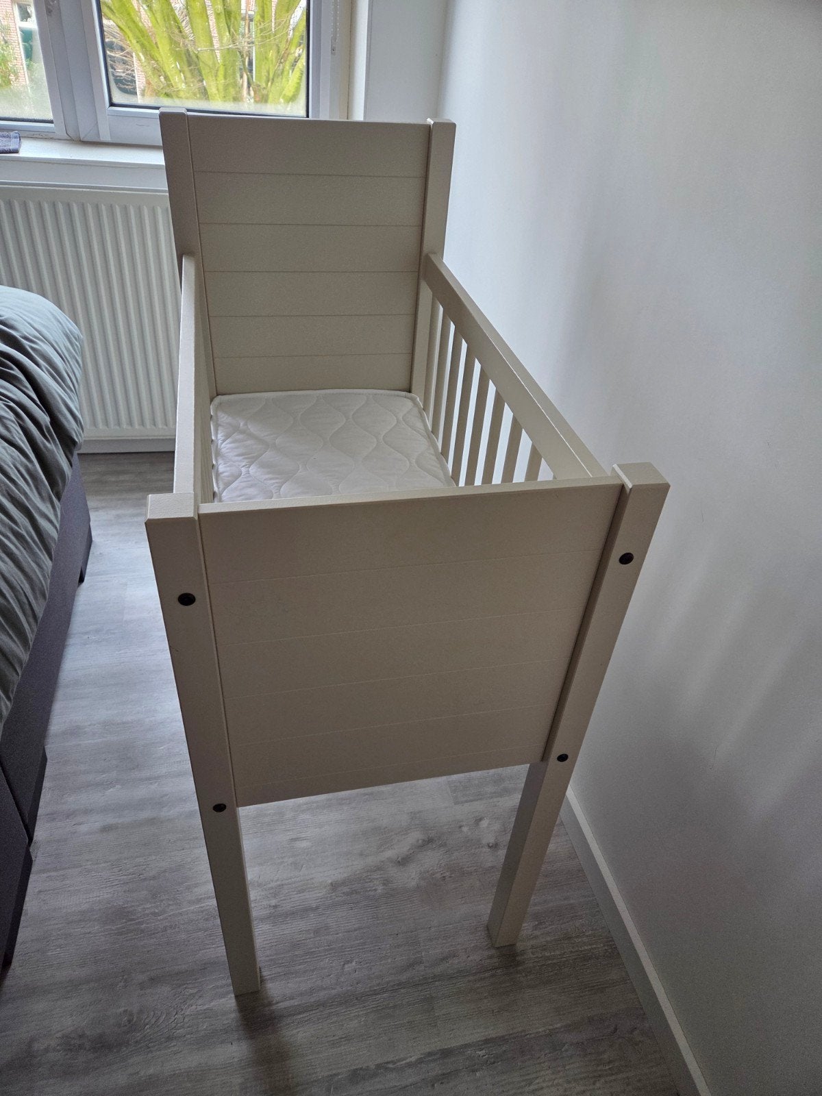 Kidsmill Noa Wieg Oatmeal incl. matras met aeroob topper, Ophalen, Zo goed als nieuw, Wieg