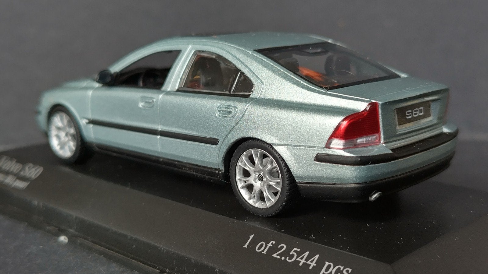 Volvo S60 polartic Blue 1:43 Minichamps Pol, Auto, Verzenden, ., Nieuw