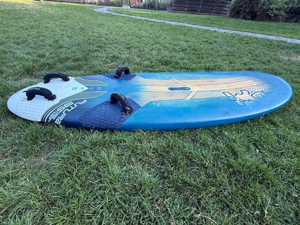 Starboard Futura 135 Wood Sandwich (2023), Watersport en Boten, Windsurfen, Ophalen, Gebruikt, Minder dan 250 cm, Starboard