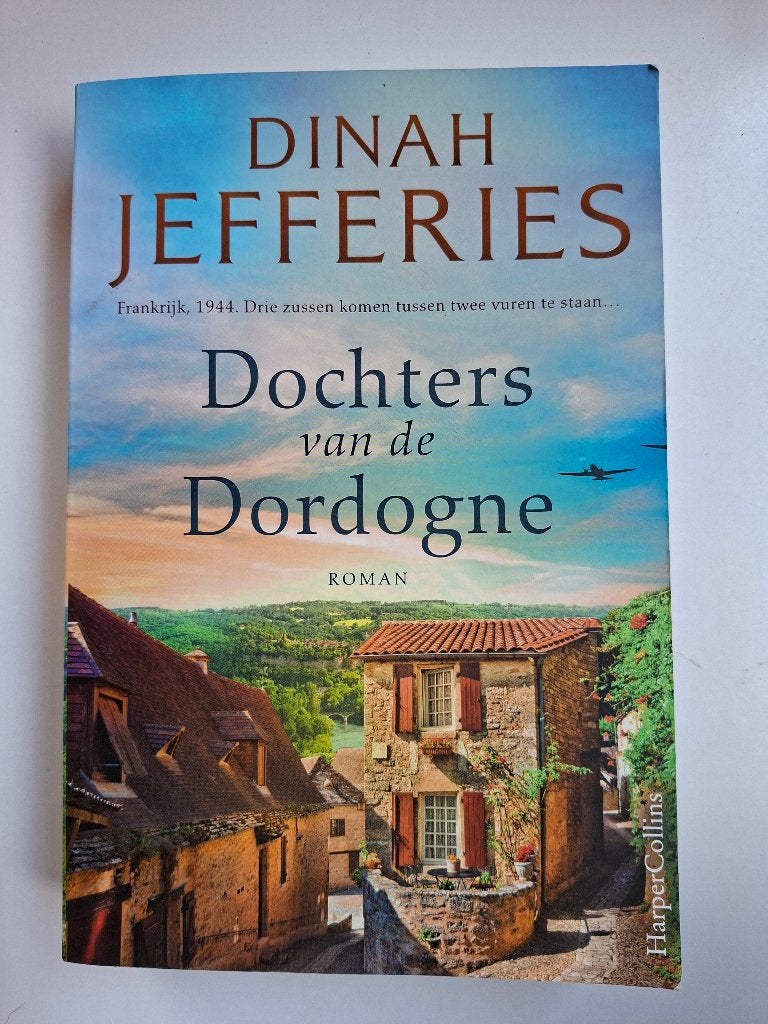 Dinah Jefferies, Dochters van de Dordogne, roman, Frankrijk, Ophalen, Europa overig, Zo goed als nieuw, Dinah Jefferies