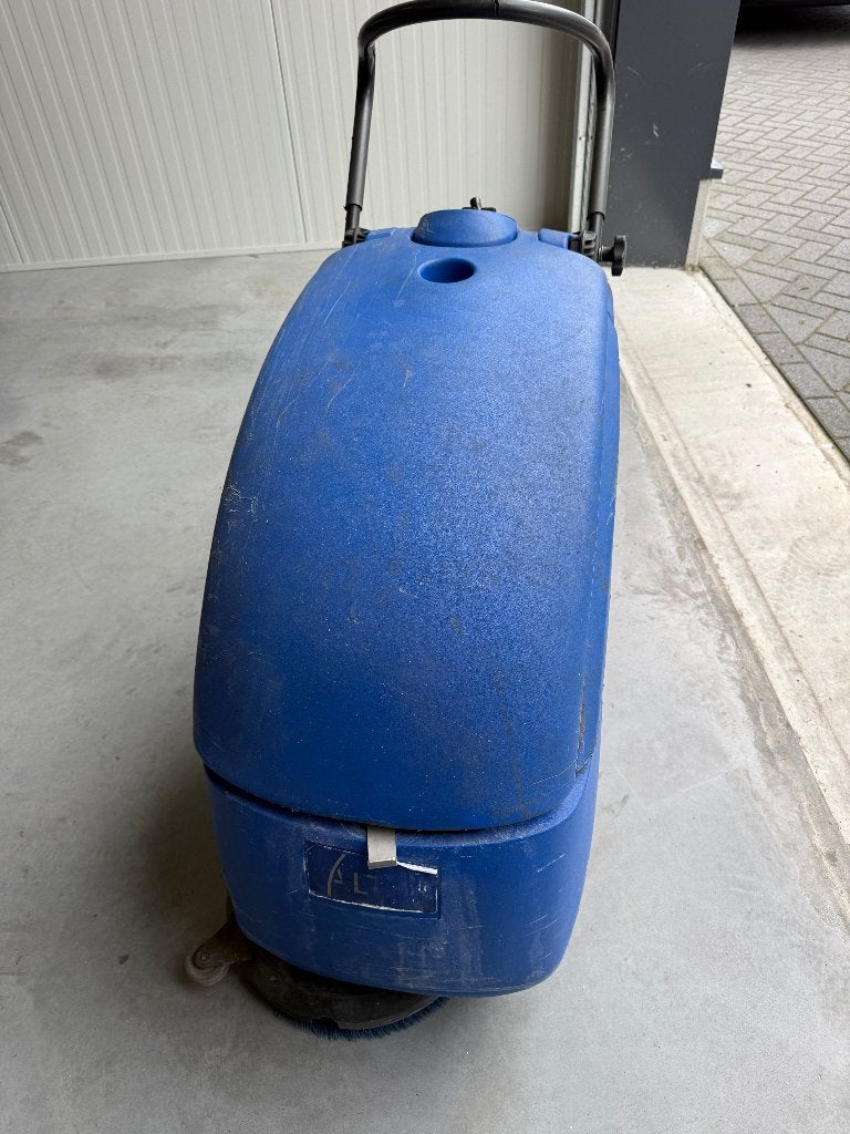 Clarke Nilfisk Scrubrec 343 B schrob zuig, Ophalen, Gebruikt, Schrobmachine