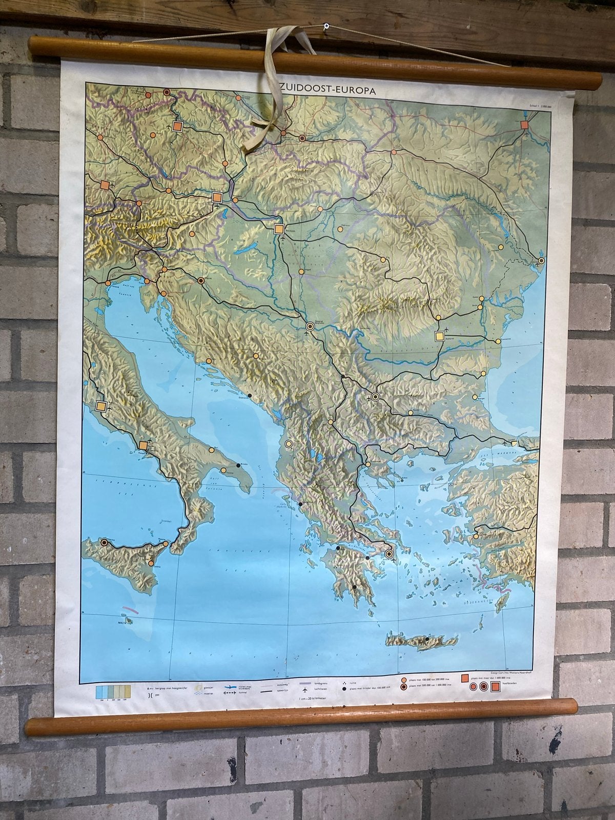 Vintage schoolkaart Zuidoost-Europa - Wolters-Noordhoff, Boeken, Europa Overig, Landkaart, 1800 tot 2000, Ophalen