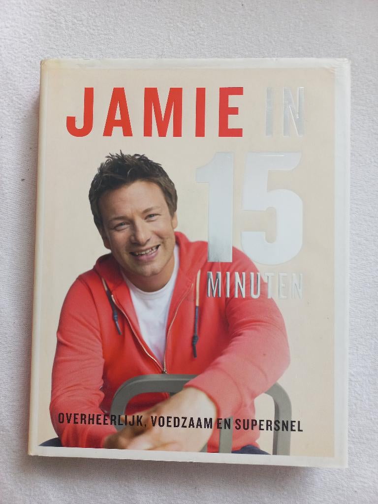 Kookboeken Jamie Oliver 50% korting op de prijs in de adv., Boeken, Kookboeken, Zo goed als nieuw, Voorgerechten en Soepen, Hoofdgerechten