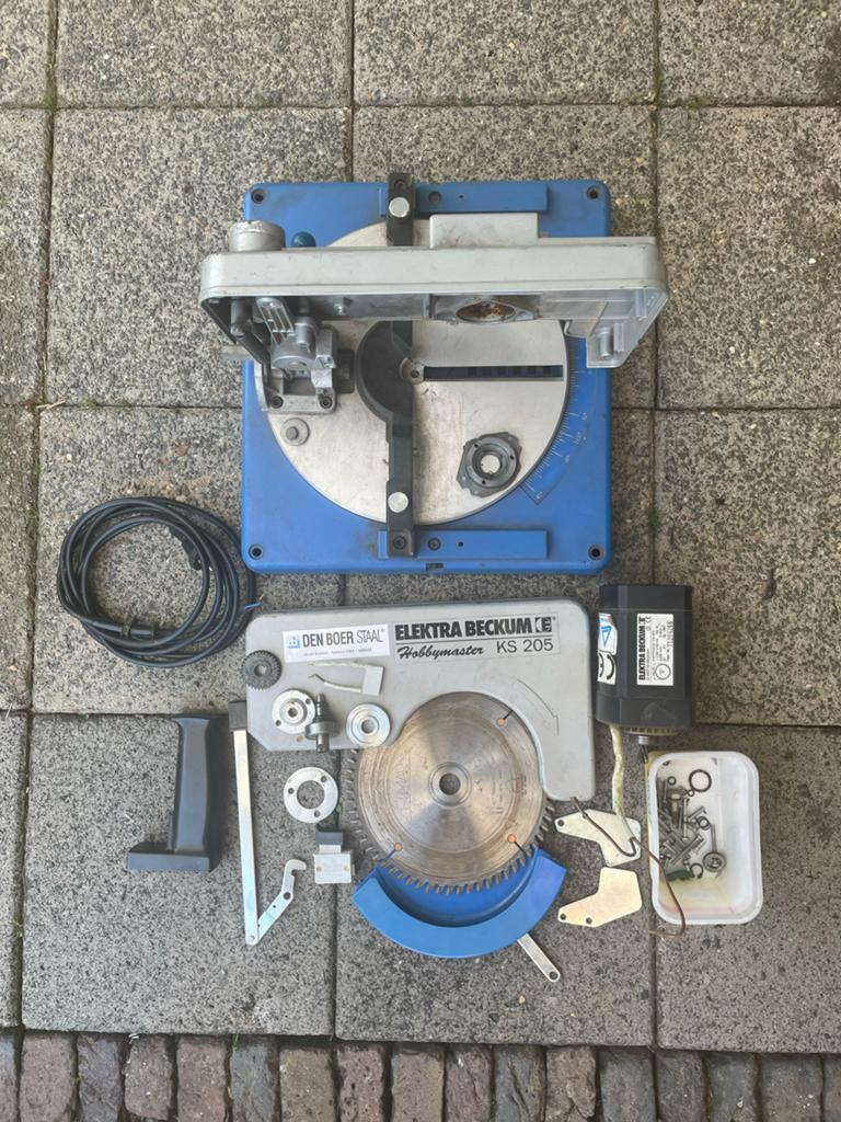 Elektra Beckum KS205 afkortzaag voor opknappen/onderdelen, Doe-het-zelf en Verbouw, Gereedschap | Zaagmachines, 600 tot 1200 watt