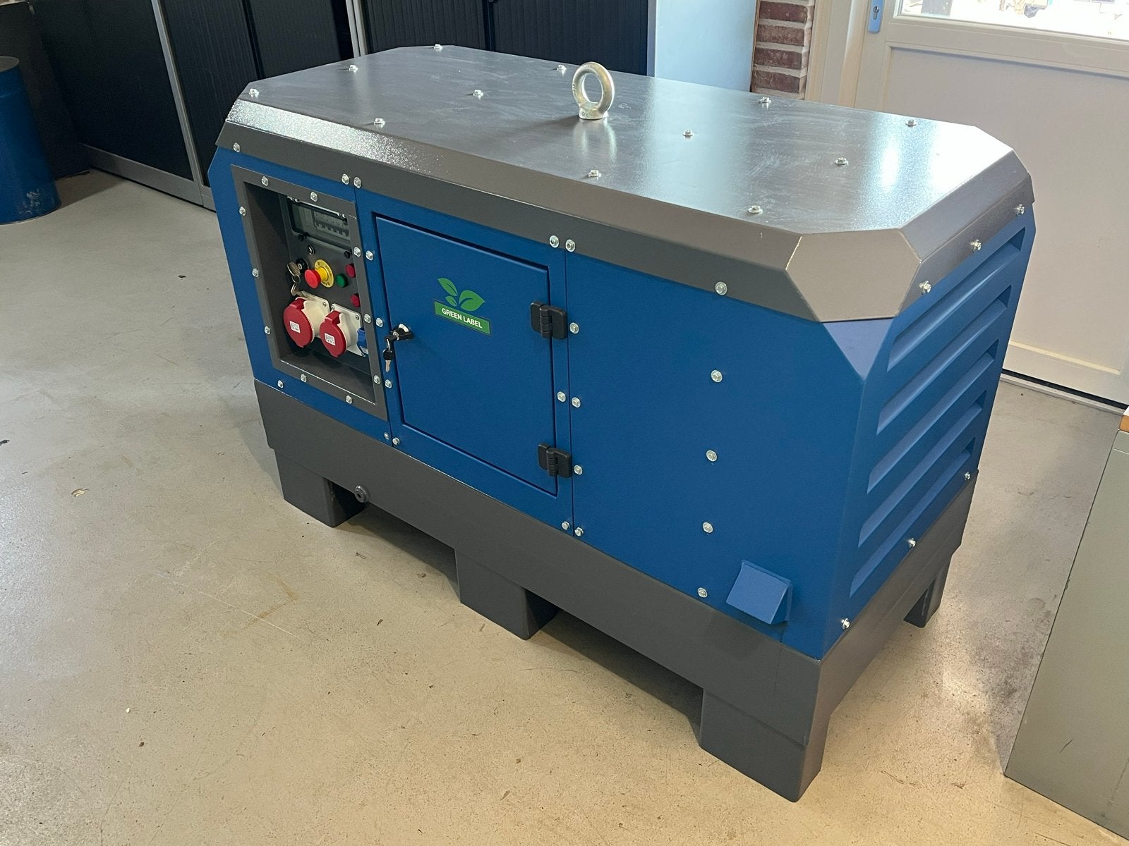 Stille Diesel Generator Kubota 10 kVA - 1500 tpm - 400V, Ophalen