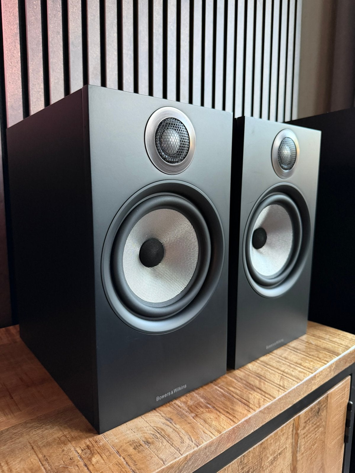 Mooie B&W 606 Luidsprekers Zwart, Audio, Tv en Foto, Luidsprekers, Ophalen of Verzenden, Zo goed als nieuw, Bowers & Wilkins (B&W)