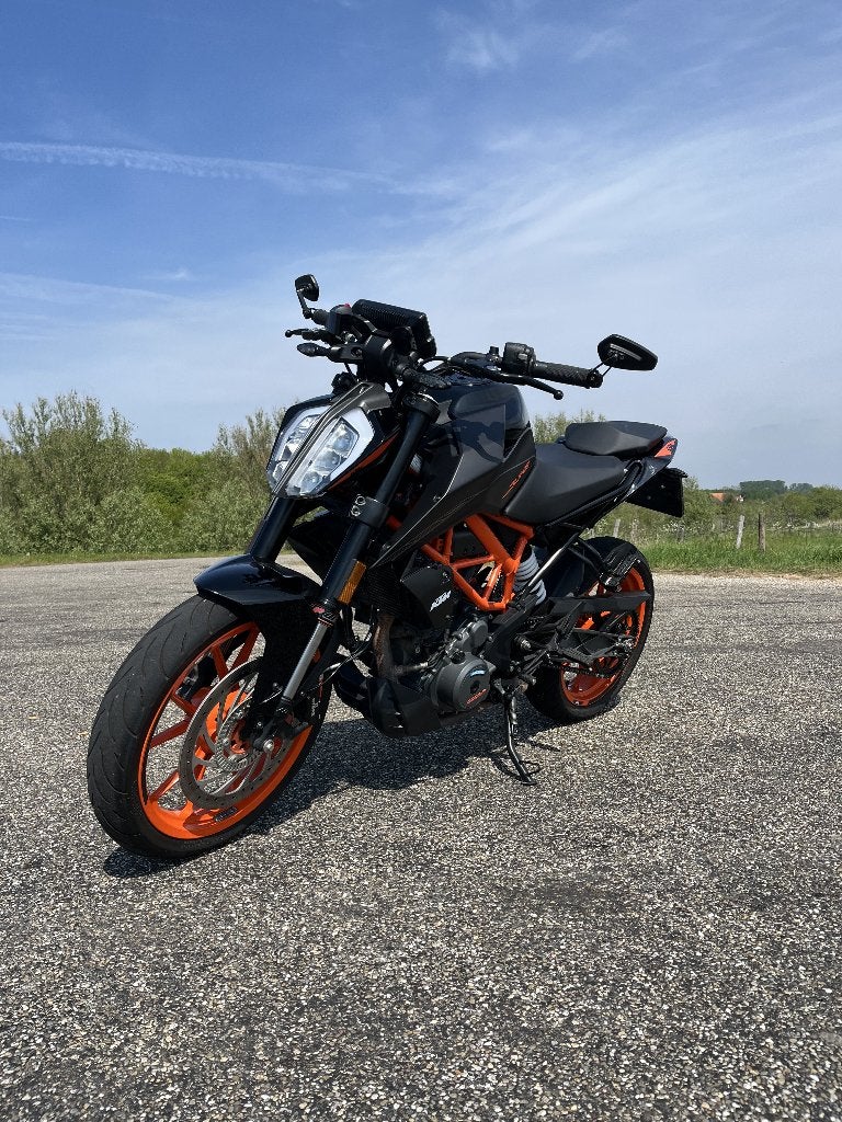 KTM Duke 390 – Perfecte A2-motor – Lage km-stand, Motoren, Motoren | KTM, Particulier, Naked bike, 12 t/m 35 kW, 1 cilinder, Minimaal motorrijbewijs A2