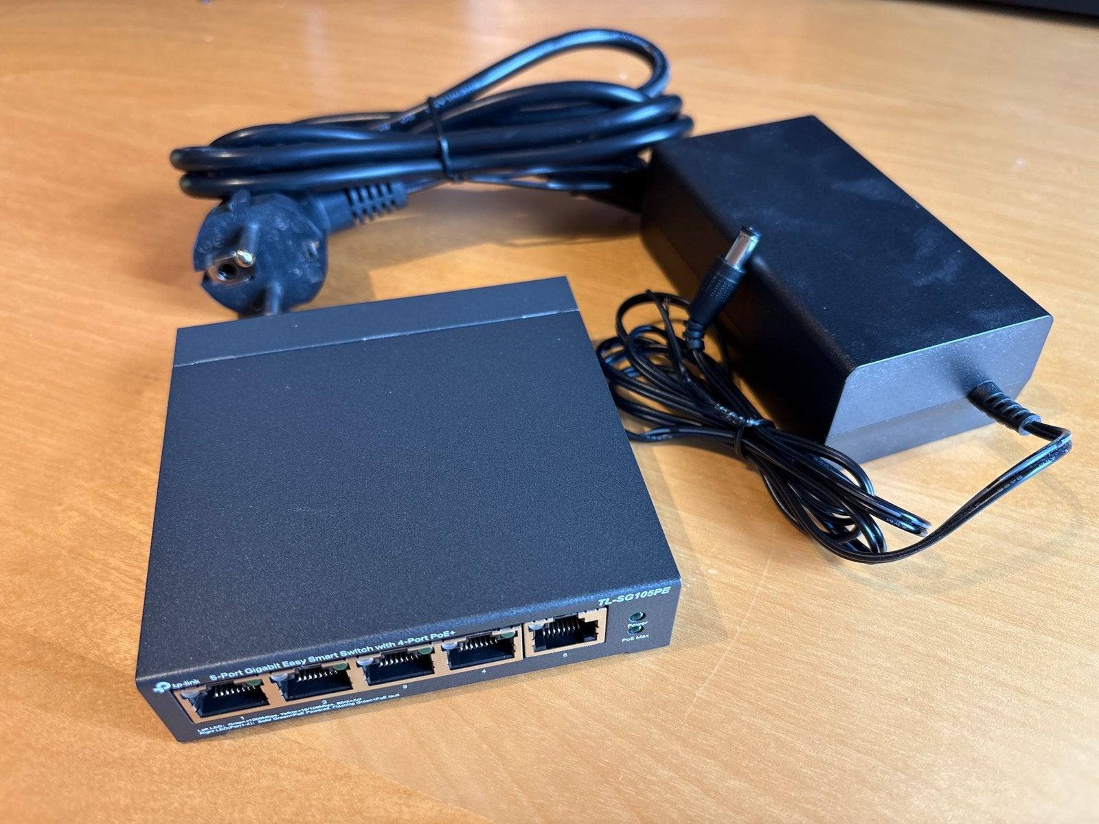 TP-Link TL-SG105PE 5-poorts Gigabit Easy Smart Switch PoE+, Ophalen of Verzenden, Zo goed als nieuw