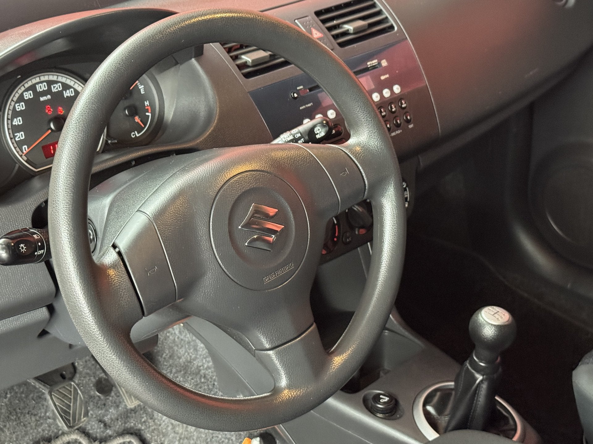 Suzuki Swift 1.3 Cool | Airco | Nap! | Apk 05-06-2027, Voorwielaandrijving, Stof, Zwart, 400 kg