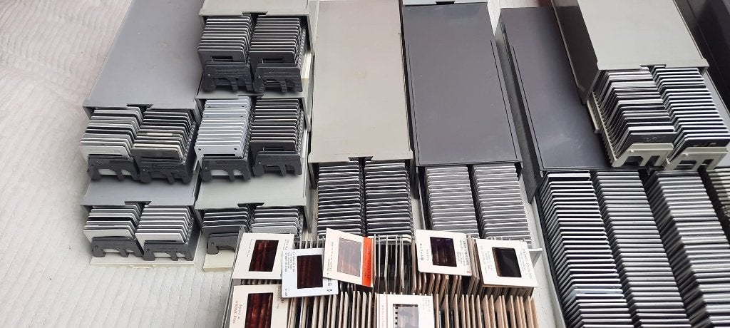 diaprojector Rollei met heel veel diaraampjes, Ophalen of Verzenden, Gebruikt