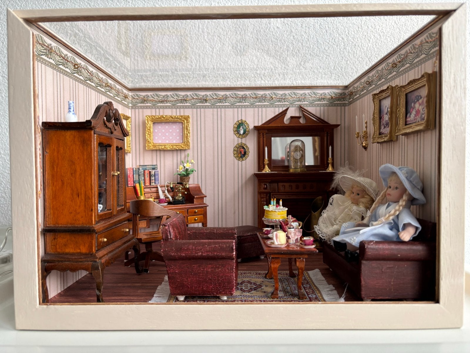Prachtige handgemaakte poppenkamer 1:12 met  licht, Ophalen of Verzenden, Zo goed als nieuw, Overige typen