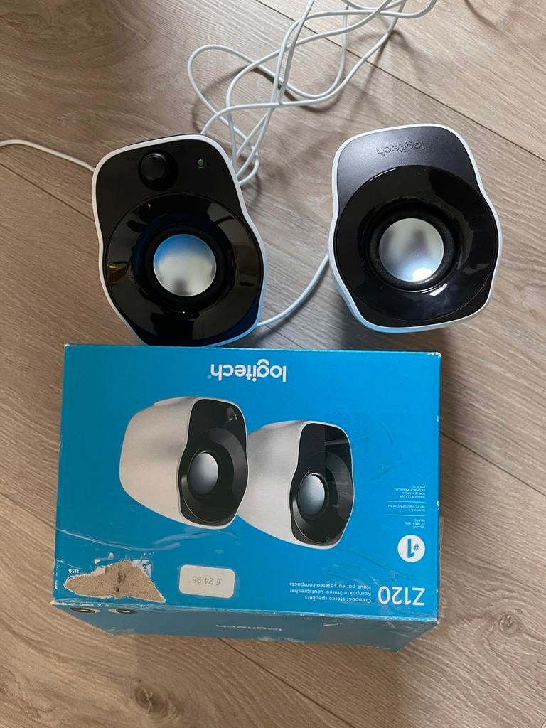 Logitech speakers, Computers en Software, Pc speakers, Ophalen of Verzenden, Zo goed als nieuw