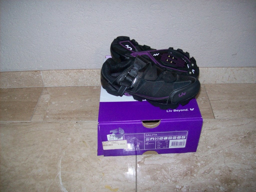 Nieuwe Liv salita Dames MTB schoenen maat 37, Fietsen en Brommers, Fietsaccessoires | Fietskleding, XS, Kinderen, Schoenen, Nieuw