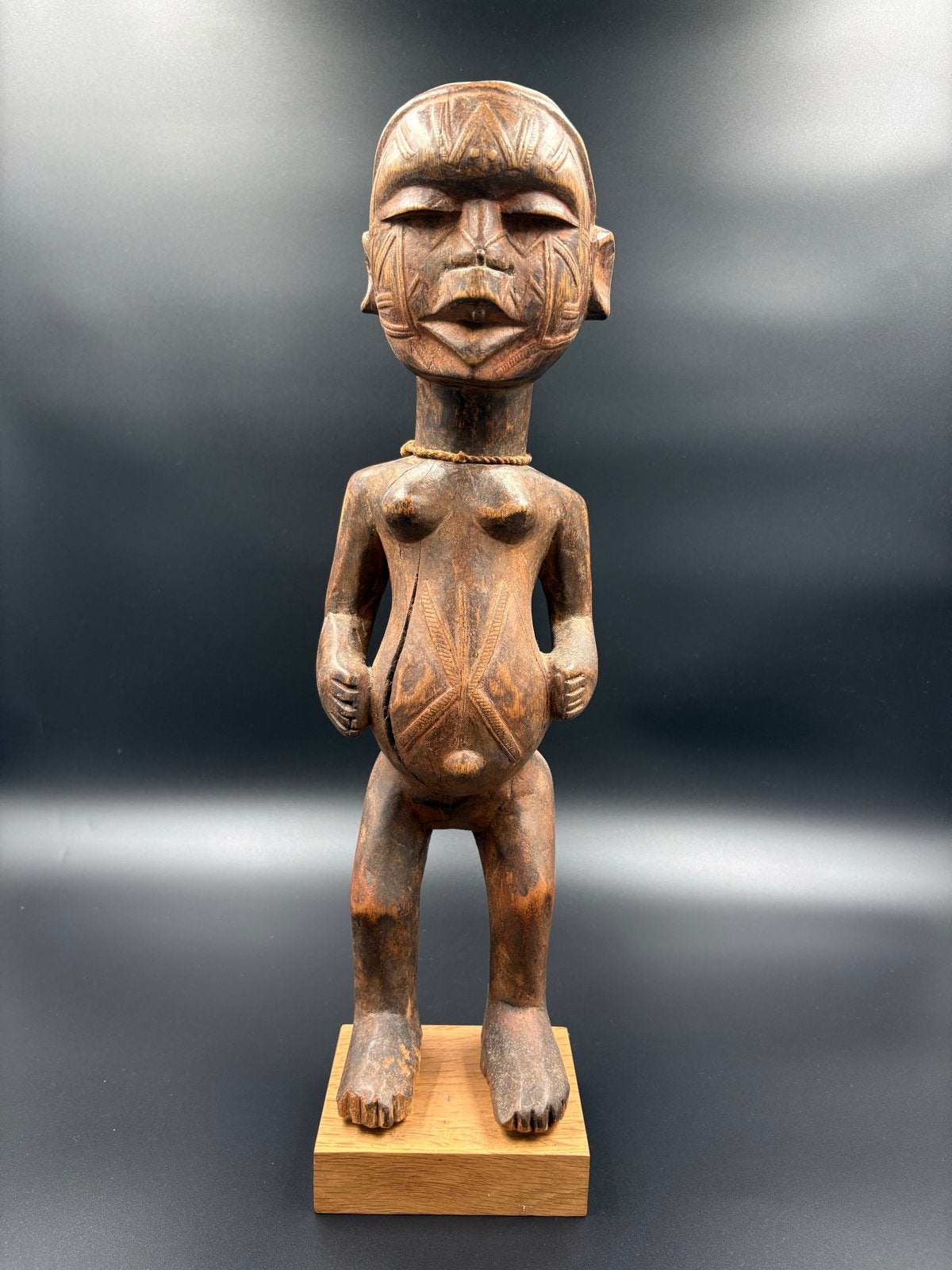 Makonde, Mozambique, Antiek en Kunst, Hout, Bruin, Afrika, Ophalen of Verzenden