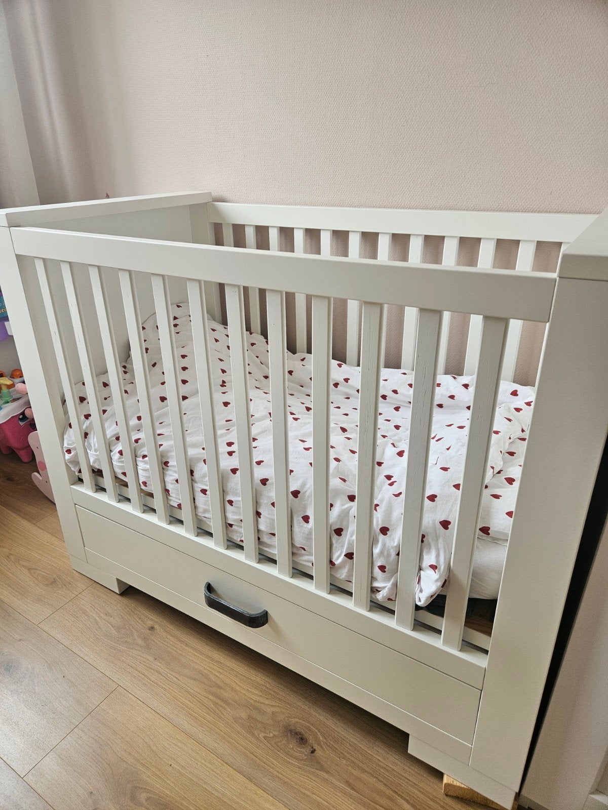 Kidsmill Brent babykamer (kast, commode, ledikant), Ophalen, Zo goed als nieuw, Jongetje of Meisje