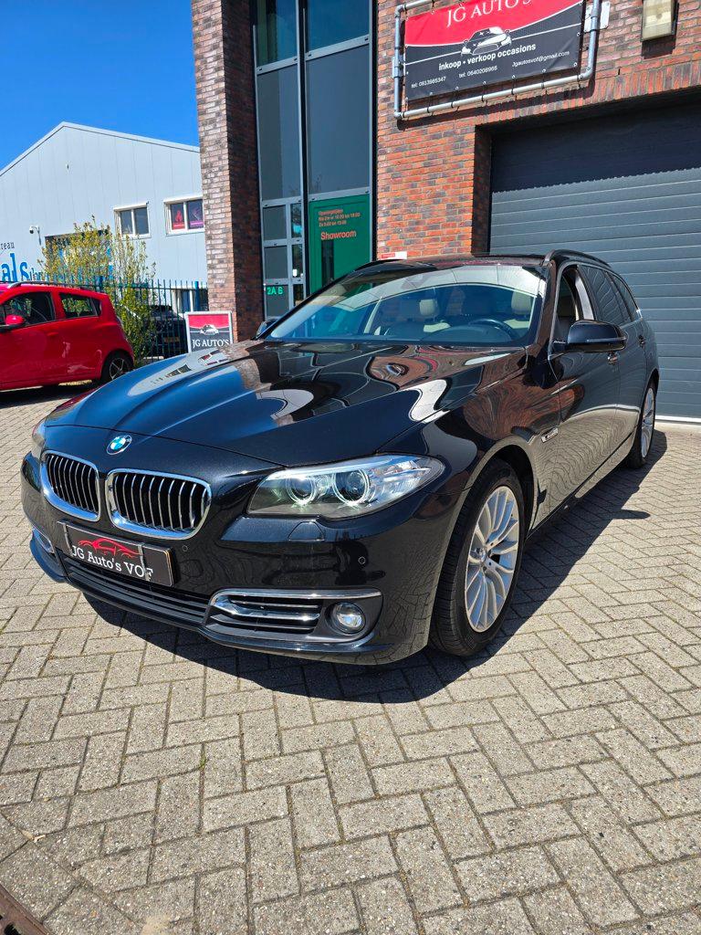 BMW 5-serie Touring nwe motor werkelijk nieuwstaat, Auto's, Automaat, Achterwielaandrijving, Gebruikt, 4 cilinders