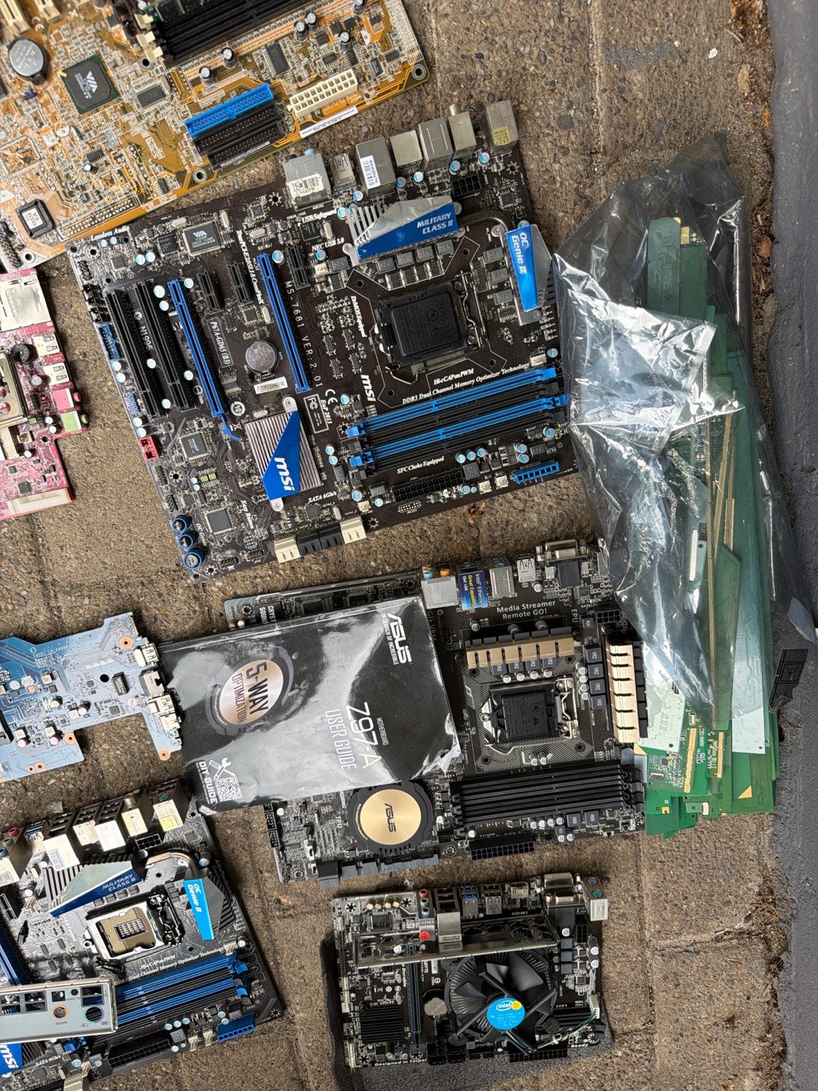Partij moederborden – MSI, ASUS, Gigabyte, Intel voor onderd, Ophalen of Verzenden