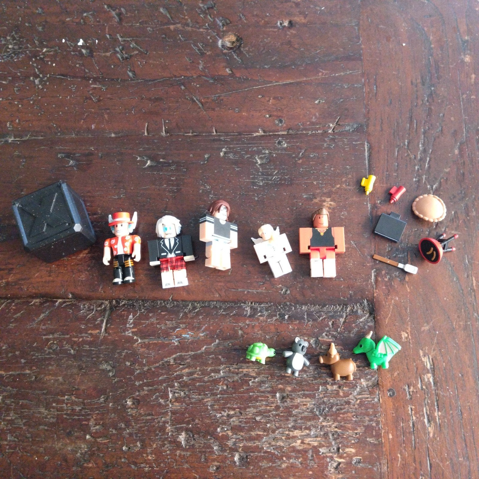 Roblox figuren met accessoires, Ophalen of Verzenden, Gebruikt