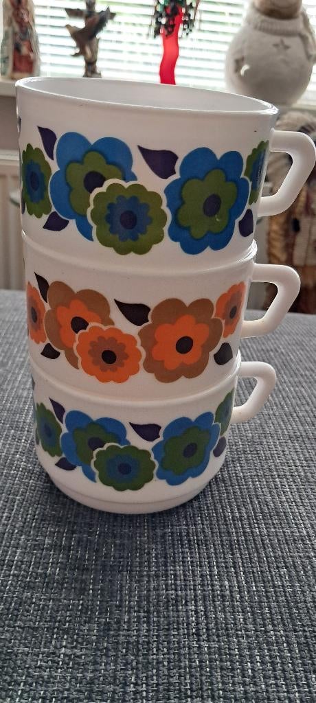Arcopal lotus, Huis en Inrichting, Keuken | Servies, Ophalen of Verzenden, Overige stijlen, Kop(pen) en/of Schotel(s), Glas