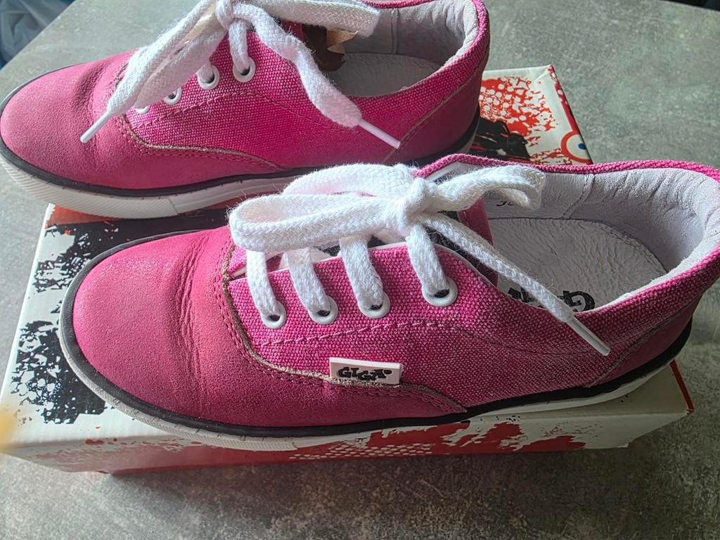Roze Giga seda fuxia kinderschoenen maat 30 nieuw in doos, Meisje, Nieuw, Ophalen of Verzenden, Onbekend