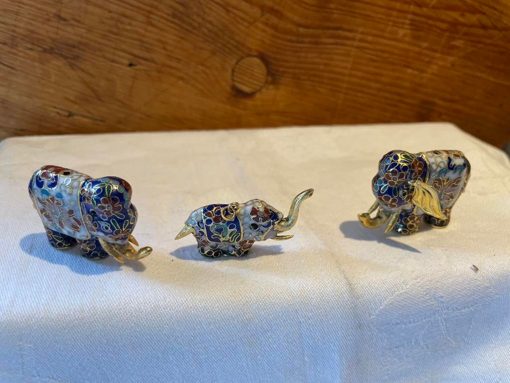 Cloisonné olifantjes, Ophalen of Verzenden
